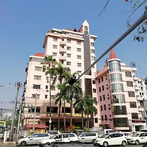 3* Hotel Queen's Park